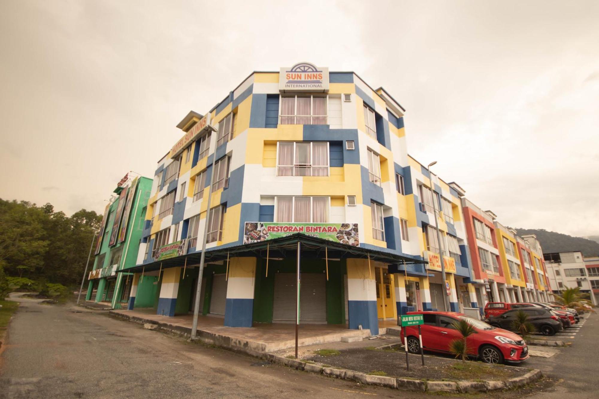 Sun Inns Hotel Meru Raya Chemor Exteriér fotografie